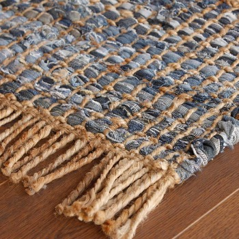 Flat Weave Rugs Australia | Rugs | Silk rugs | Wool Rugs | Online Rugs | Upcycled Rugs | Goodweave Rugs | Upcycle Studio
