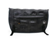 Alchemy Goods Black Pike Messenger Bag - Messenger Bag - cf-type-messenger-bag, col-gifts, col-gifts-for-dad, col-gifts-for-men, us-retail - Upcycle Studio